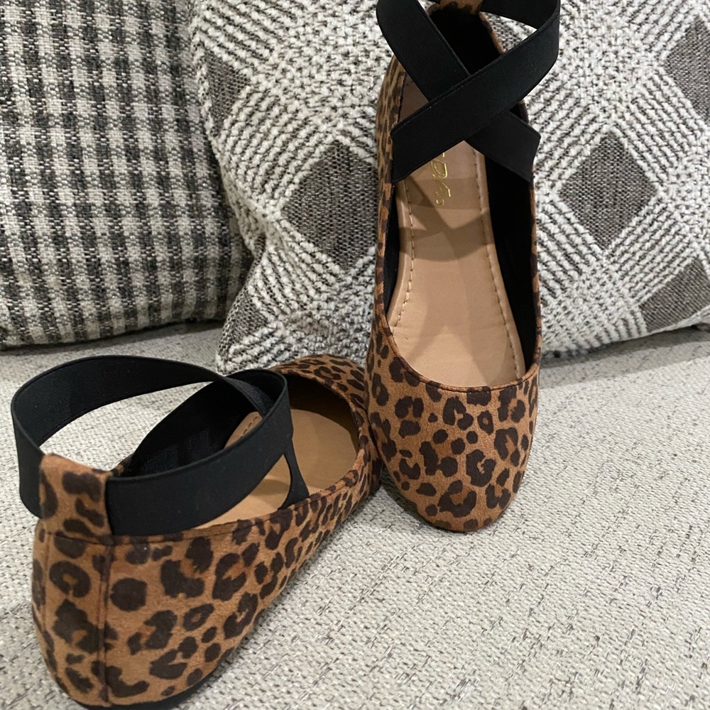 Girls Leopard Flats